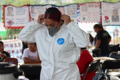 La cuarta fase de trabajos de exhumación en el panteón municipal de Morelos inició el 26 de mayo.