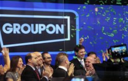 Los empleados de Groupon el d&iacute;a de la opv de la compa&ntilde;&iacute;a el 8 de mayo de 2011. 