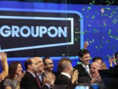 Los empleados de Groupon el d&iacute;a de la opv de la compa&ntilde;&iacute;a el 8 de mayo de 2011. 