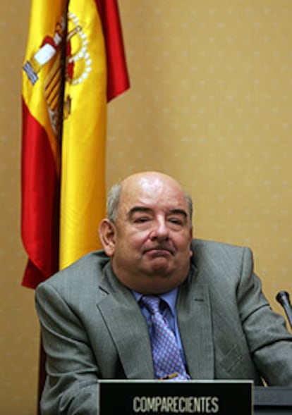 El fiscal Fungairiño, durante su comparencia ante la comisión del 11-M.