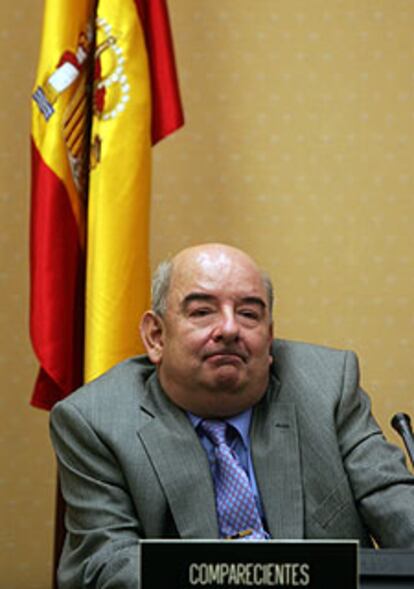 El fiscal Fungairiño, durante su comparencia ante la comisión del 11-M.