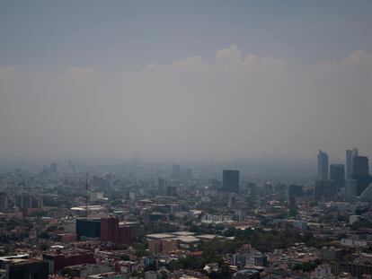 La Ciudad de México en medio de la contingencia ambiental atmosférica por ozono, el 16 de mayo de 2024.