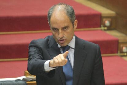 El presidente Francisco Camps, durante su intervención en el Pleno de las Cortes valencianas.