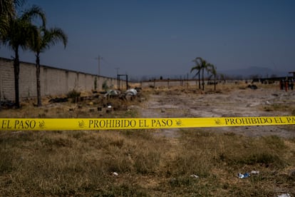 Una cinta de seguridad en el terreno central del rancho. 