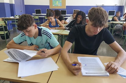 Alumnos durante uno de los cursos. Foto cedidas por el instituto La Guineueta.

