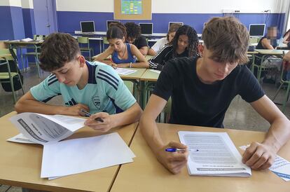 Alumnos durante uno de los cursos. Foto cedidas por el instituto La Guineueta.

