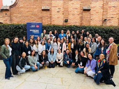 Participantes de un programa de formación de Sourcing2Equal Colombia.