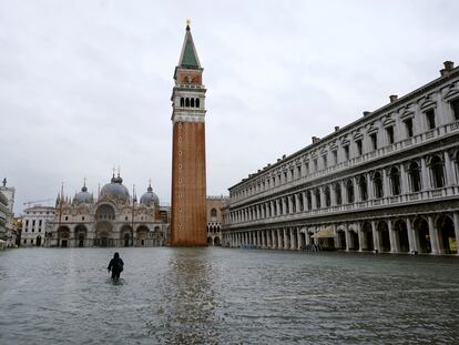 La plaza de San Marcos, inundada este martes.