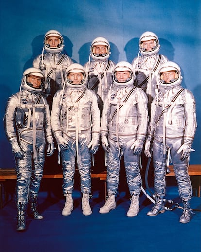 El grupo de astronautas conocido como Mercury Seven. Arriba, de izquierda a derecha, Alan Shepard, Gus Grissom y Gordon Cooper. Abajo, Walter Schirra, Deke Slayton, John Glenn y Scott Carpenter. 