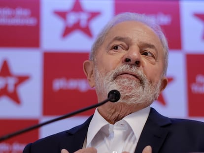 O ex-presidente Lula em entrevista coletiva em Brasília.