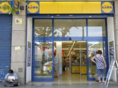 Entrada de un supermercado Lidl. 