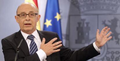 Crist&oacute;bal Montoro during a press conference on Friday. 