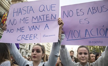 Protesta en la plaza del Ayuntamiento de Valencia en enero.