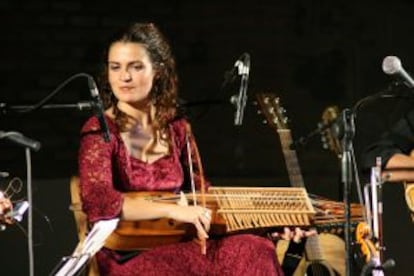 La instrumentista Ana Alcaide actuará en la Plaza del Ayuntamiento de Toledo.