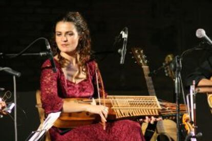 La instrumentista Ana Alcaide actuará en la Plaza del Ayuntamiento de Toledo.