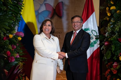 Dina Boluarte, presidenta de Perú y Gustavo Petro, presidente de Colombia
