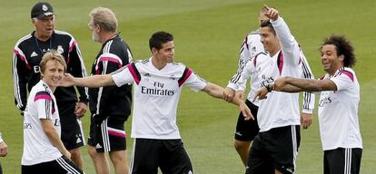 Los jugadores del Madrid, en Valdebebas.