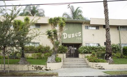 Los apartamentos The Dunes, en Los Ángeles, en un fotograma de la serie 'Insecure' (HBO).