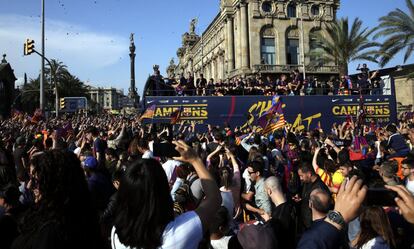 La rua a la sortida del port de Barcelona.