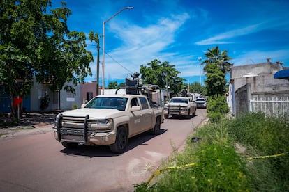 Elementos de la Secretaría de Defensa Nacional en un operativo para capturar a un integrante de 'Los Chapitos', el 19 de septiembre en Culiacán, Sinaloa.