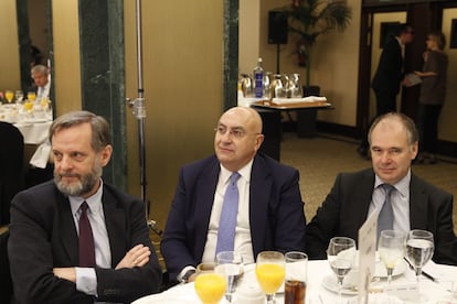 Juan Cierco, director de comunicacion de Iberia, Angel Garcia Colin, director comercial y marketing en Prisa Noticias e Iñaki Garay director de comunicación de Renfe.