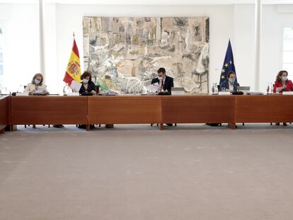 El presidente del Gobierno, Pedro Sánchez, este martes durante el Consejo de Ministros, en Madrid (España).