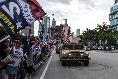 Seguidores del presidente de Estados Unidos y candidato republicano, Donald Trump, el jueves en Miami.