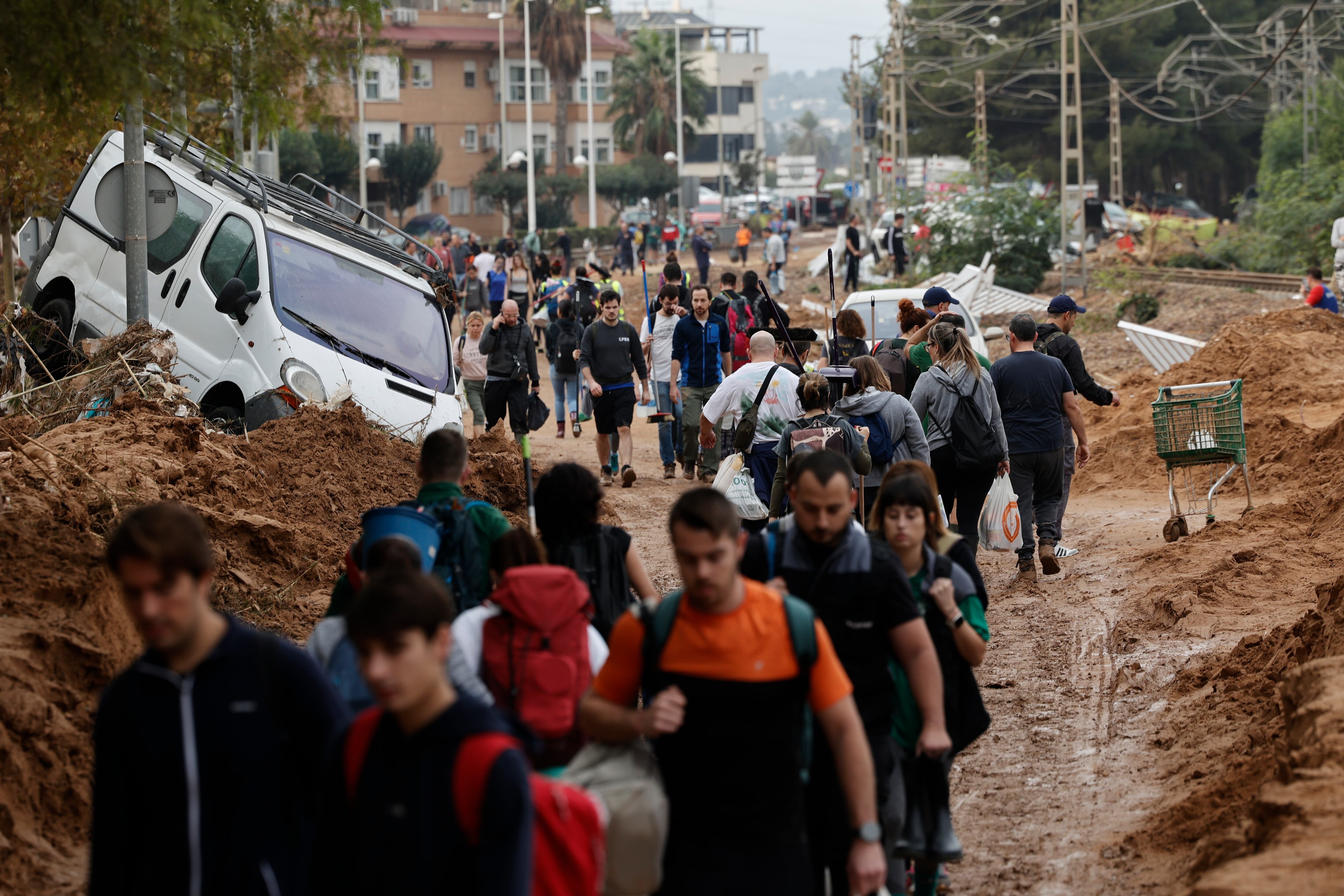 La acumulación de agua pone en peligro de rotura la presa valenciana de Chera mientras los afectados claman por más ayuda 