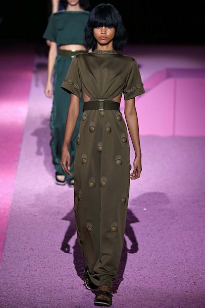 El uniforme militar de Marc Jacobs