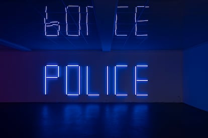 'Police' (2022), de Anne Lise Coste.