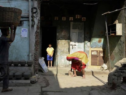 Dharavi, en Bombay, el barrio chabolista más grande de Asia que sirvió de inspiración para la película ‘Slumdog Millionaire’.