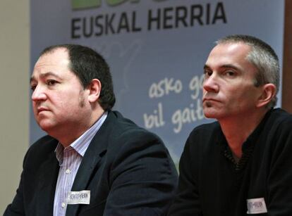 Los dirigentes de la izquierda 'abertzale' Pernando Barrena (izquierda) y Joseba Permach.