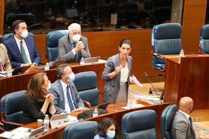 La portavoz de Vox en la Asamblea de Madrid, Rocío Monasterio, durante la sesión plenaria en la Asamblea de Madrid, este jueves.