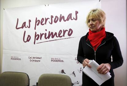 Pilar Baeza at a news conference in Ávila.