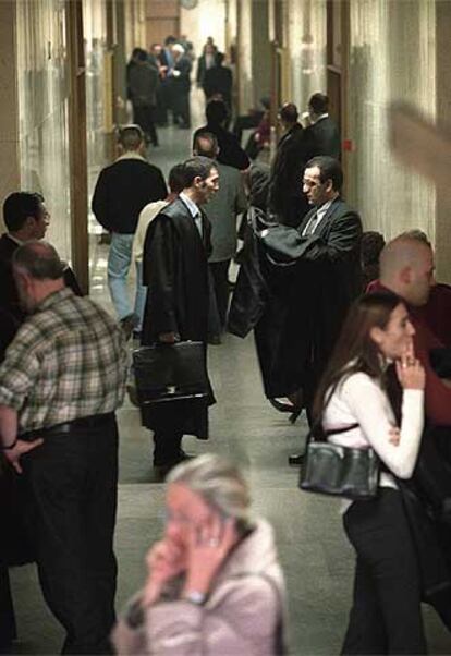 Abogados, en los juzgados de plaza de Castilla (Madrid).