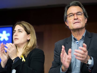 Marta Pascal y el expresidente catalán Artur Mas.