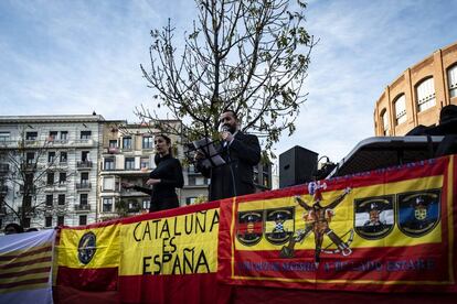 Pro-Spanish unity demonstrators in Girona.