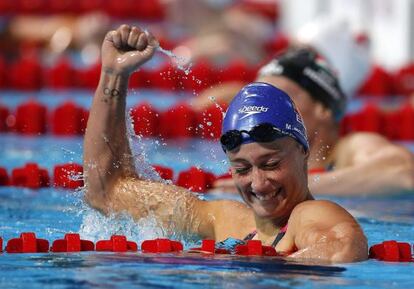 Mireia Belmonte celebrates silver in the 400m individual medley. 