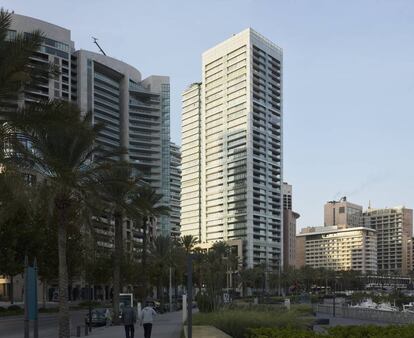 Platinum Tower, de RIcardo Bofil, prácticamente sobre el epicentro, ha resultado muy dañada por la explosión. |