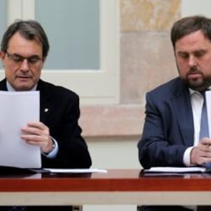 Artur Mas, en rueda de prensa con Oriol Junqueras, líder de ERC