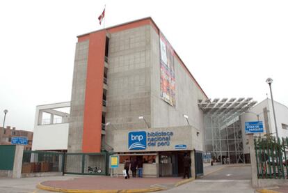 Fachada del nuevo edificio de la Biblioteca Nacional de Perú, en Lima.