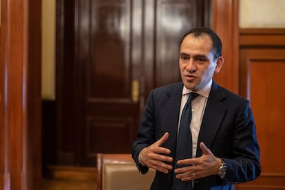 El secretario de Hacienda de México, Arturo Herrera, durante la entrevista en Palacio Nacional en Ciudad de México.