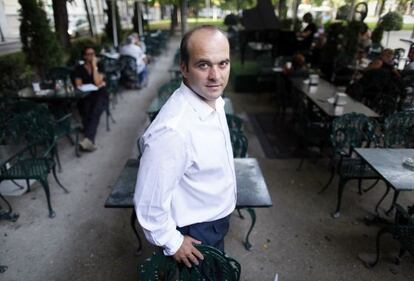 Caf&eacute; Gij&oacute;n owner Jos&eacute; Manuel Escamilla on the terrace on Paseo de Recoletos.