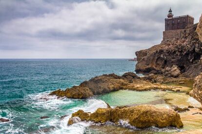 El faro centenario de Melilla.