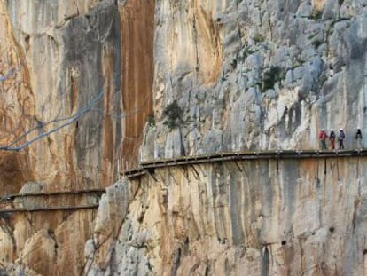 Visitantes en el Caminito del Rey.