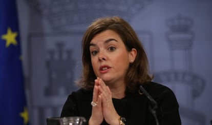 Soraya Sáenz de Santamaría, vicepresidenta del Gobierno, en una rueda de prensa en marzo pasado.