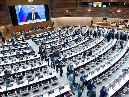 Los diplomáticos abandonan la sesión del Consejo de Derechos Humanos durante el discurso de Serguéi Lavrov.