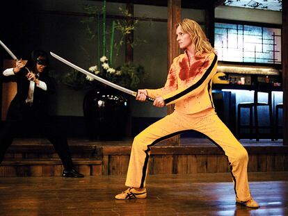 Uma Thurman, con las zapatillas en amarillo en 'Kill Bill'.