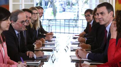 Primera reunión de la mesa de diálogo entre el Gobierno y la Generalitat.