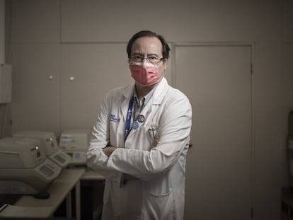 O médico Tomàs Pumarola, chefe de microbiologia do hospital Vall d’Hebron de Barcelona.